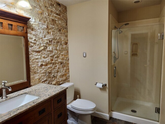 Building Photo - 23611 Desert Gold Dr