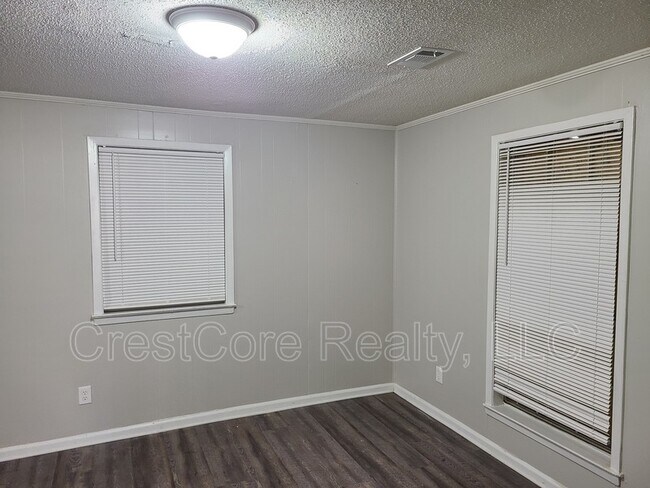 Building Photo - 5545 Apple Blossom Dr