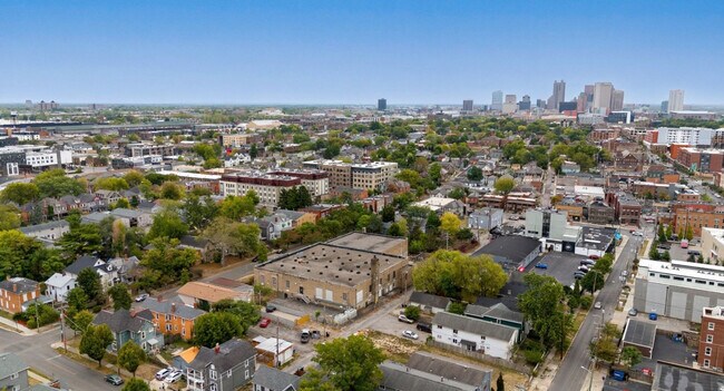 Building Photo - 1279 Indianola Ave