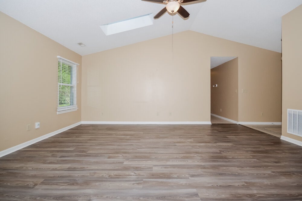 Building Photo - 9012 Lighthorse Dr
