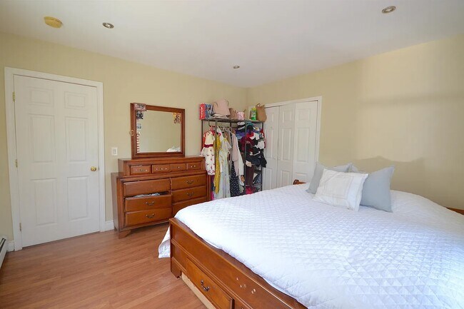 Second Floor Bedroom 2 - 7 Central St