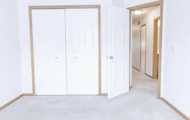 Building Photo - 4385 Empress Dr N