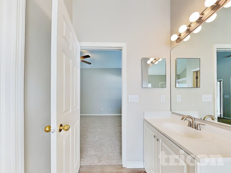 Building Photo - 34418 Smart Dr