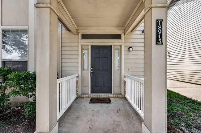 Building Photo - 18915 S Lyford Dr