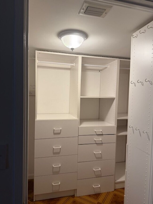Building Photo - 290 174 Street, Unit 417, Sunny Isles Beach