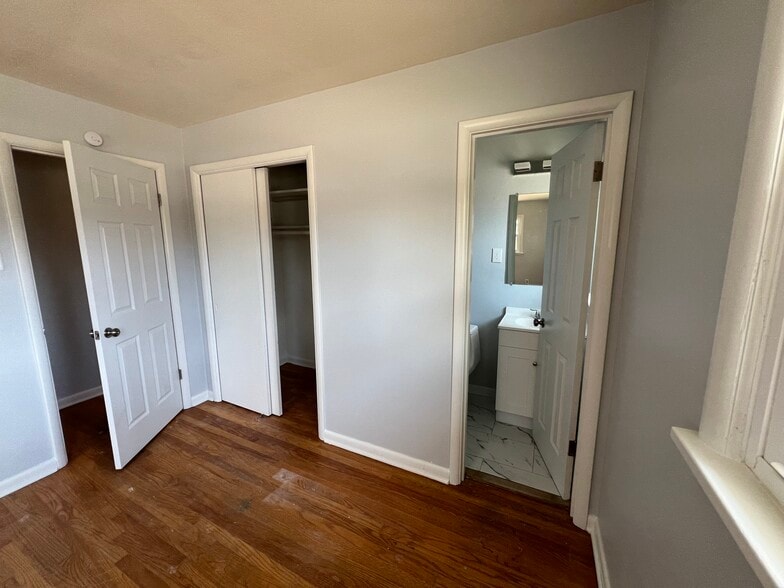 Building Photo - 120 Alberto Ln