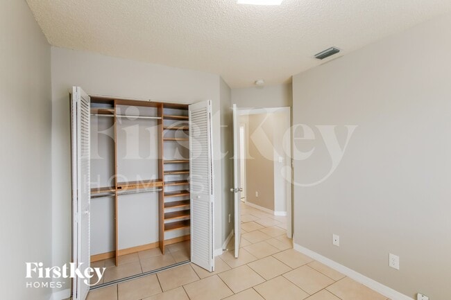 Building Photo - 13921 SW 173rd Terrace