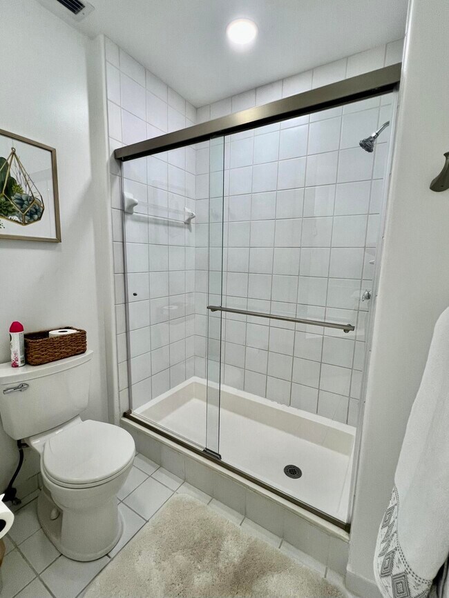 Building Photo - 2431 NW 59th St