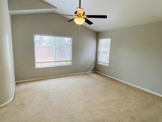 Building Photo - Spacious Encinitas home with open layout, upgraded kitchen, and private backyard