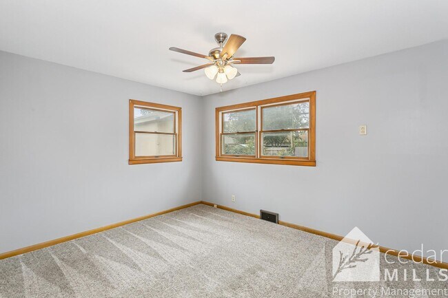 Building Photo - 3 Bedroom Home in North Wichita