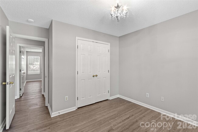 Building Photo - 123 Meadow Lilly Ct