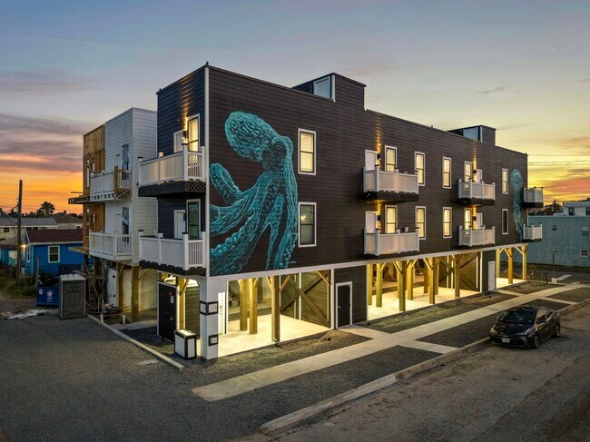 Building Photo - 801 Avenue K Ave