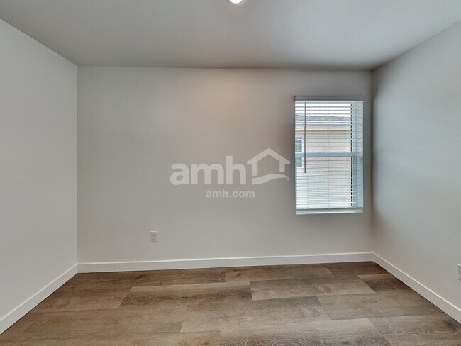 Building Photo - 7423 S Paseo Monte de Oro