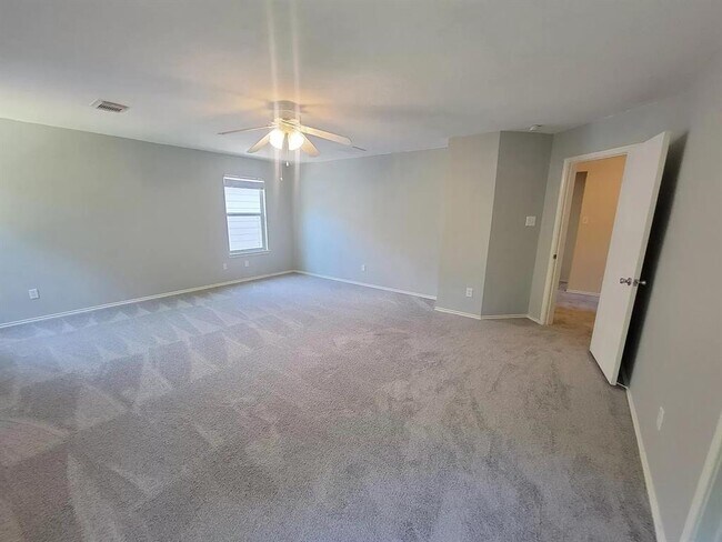 Building Photo - 18222 Valebluff Ln