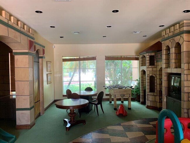 Building Photo - 4816 State Rd