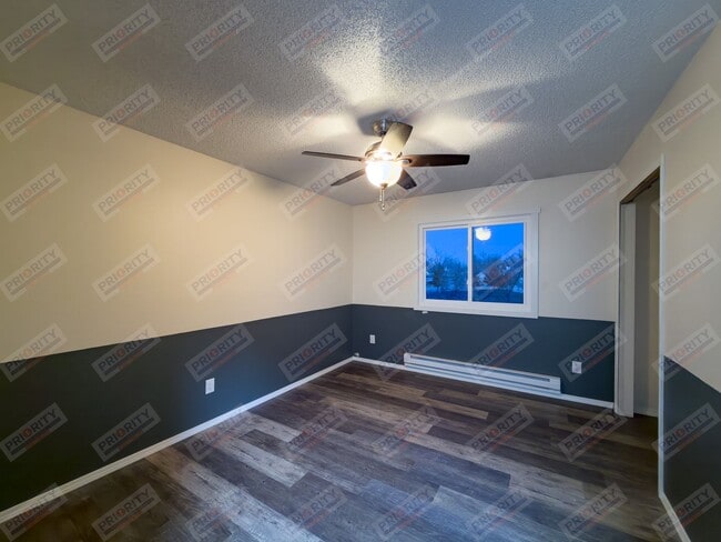Building Photo - Single family home with a garage