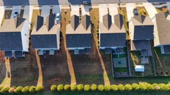 Building Photo - 3 Bedroom Home in Pendleton, SC