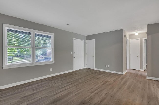 Building Photo - Charming 2-Bedroom Home in Desirable Wilmi...