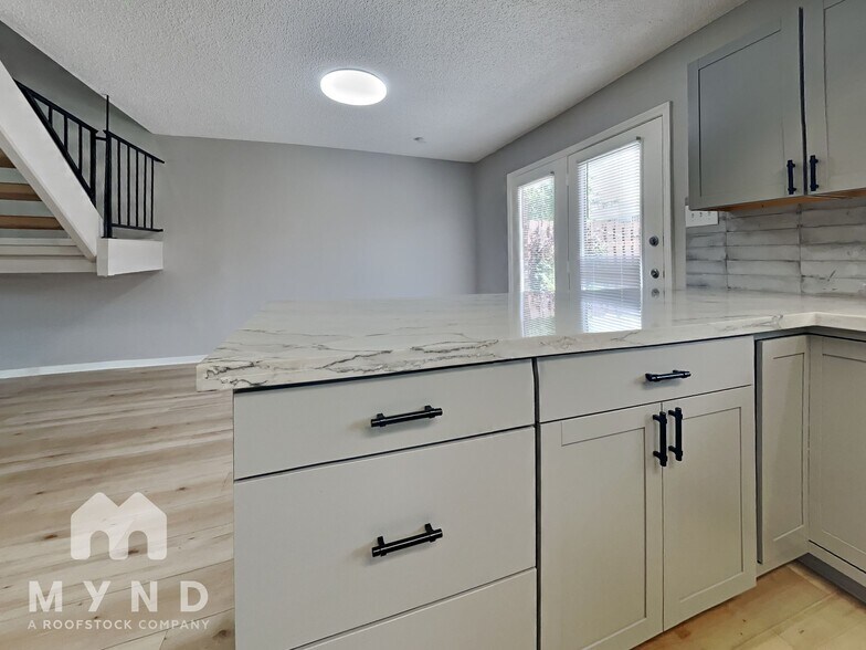 Building Photo - 10450 Hammerly Blvd