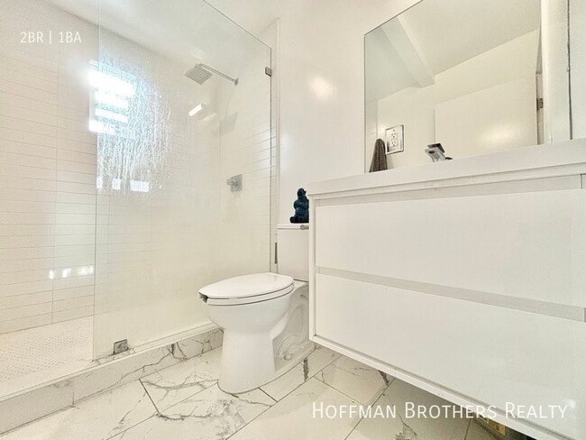 Building Photo - 1568 Yosemite Dr