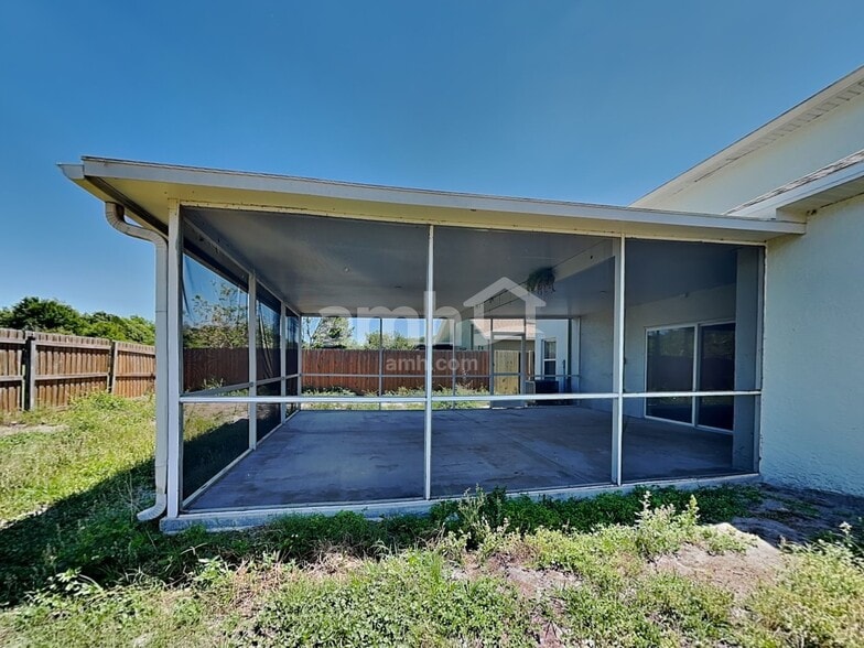 Building Photo - 10814 Peppersong Dr