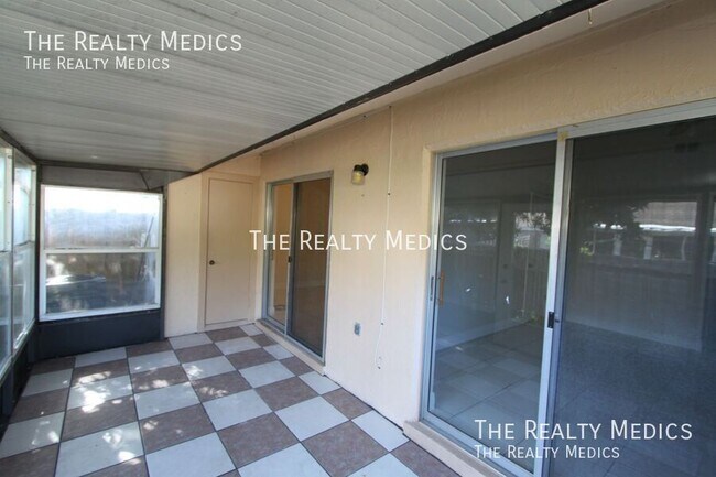 Building Photo - 7761 Country Pl