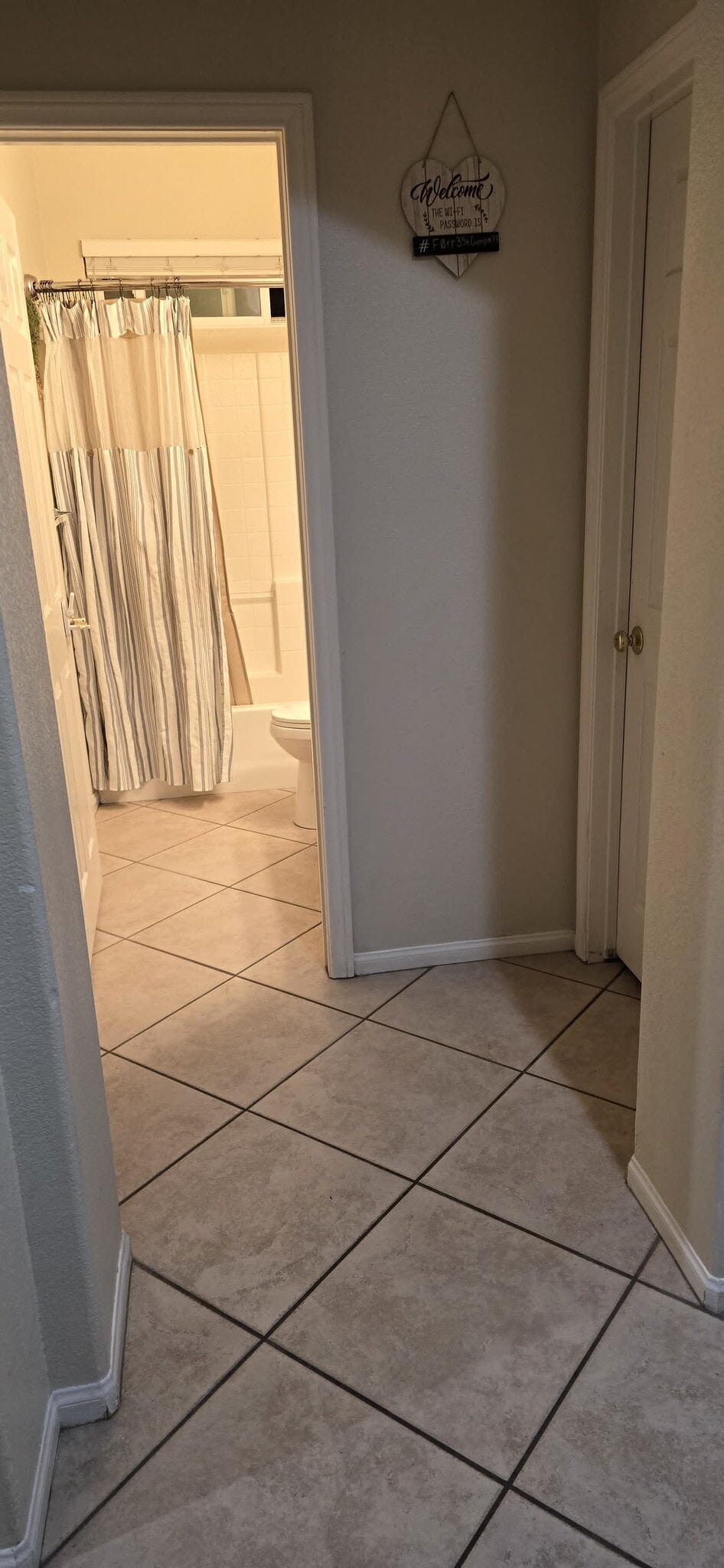 Building Photo - 395 Plaza Calimar