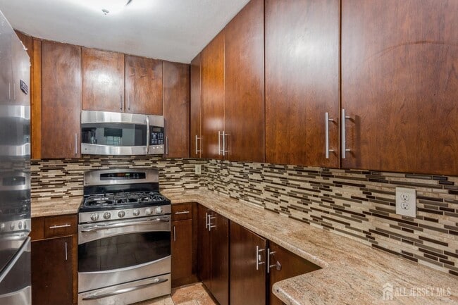 Building Photo - 705 Sunshine Ct