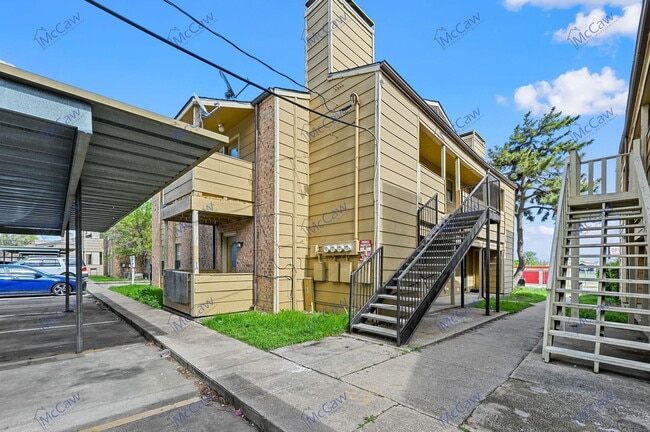 Building Photo - 6184 Vega Dr