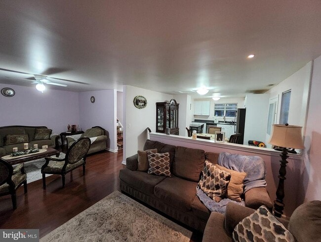 Building Photo - 2 Adam Ct