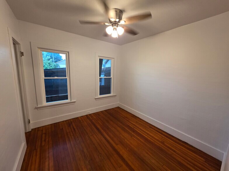 Building Photo - 681 Meigs St