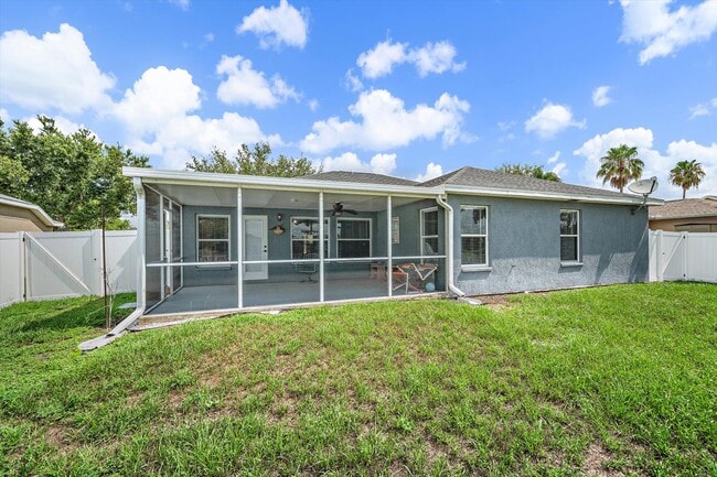 Building Photo - 12017 Larson Ln