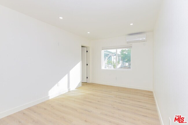 Building Photo - 1739 252nd St