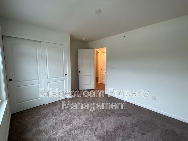 Building Photo - 1677 S Golden Clove Bnd