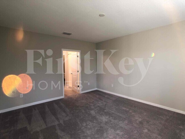 Building Photo - 10001 RoseMary Leaf Ln