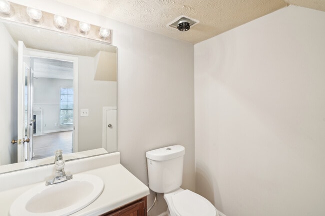 Building Photo - 1066 Rock Creek Ln