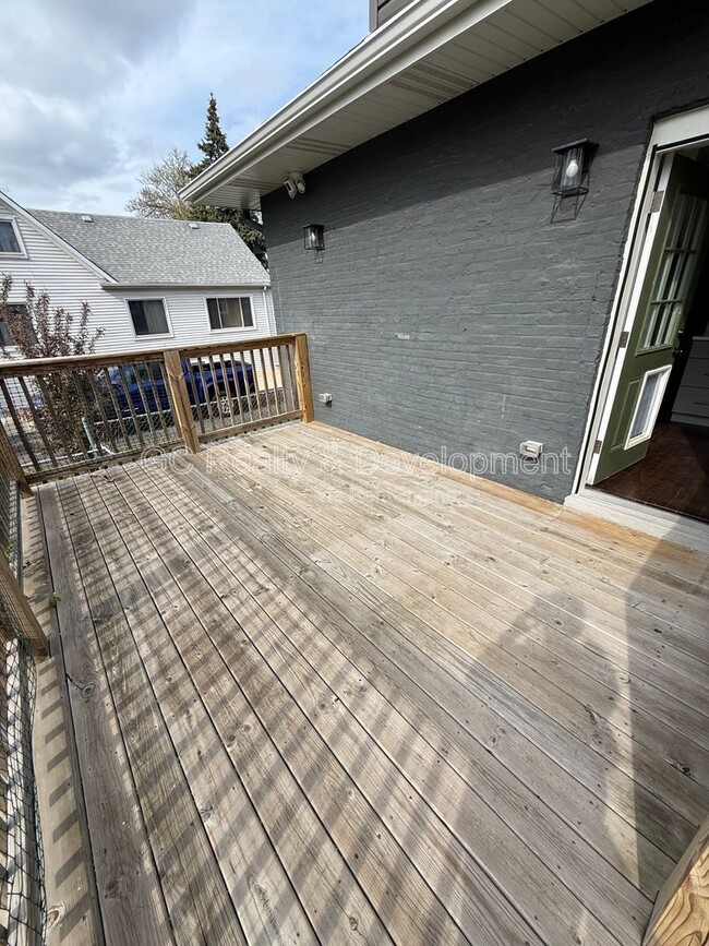 Building Photo - 2036 S 1st Ave