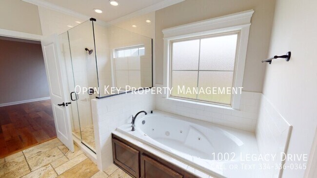 Building Photo - 1002 Legacy Dr