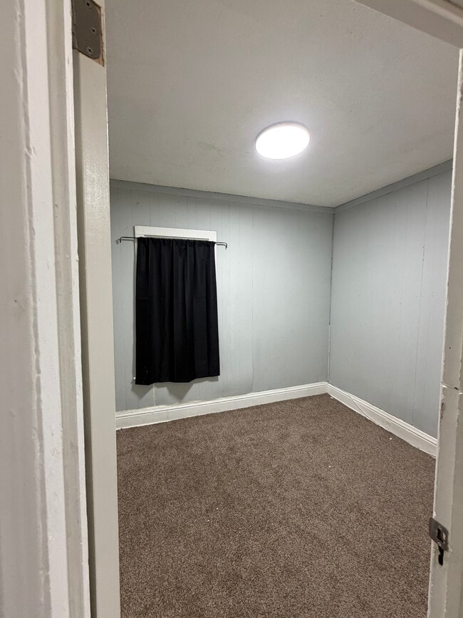 Building Photo - 59 Laser St