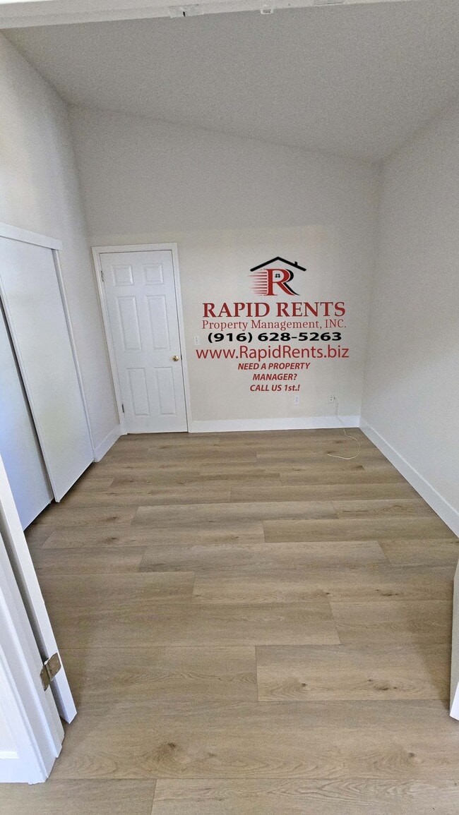 Building Photo - 8477 Ceonothus Ct