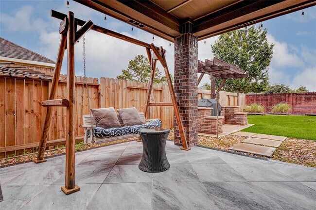 Building Photo - 20307 Cortina Valley Dr