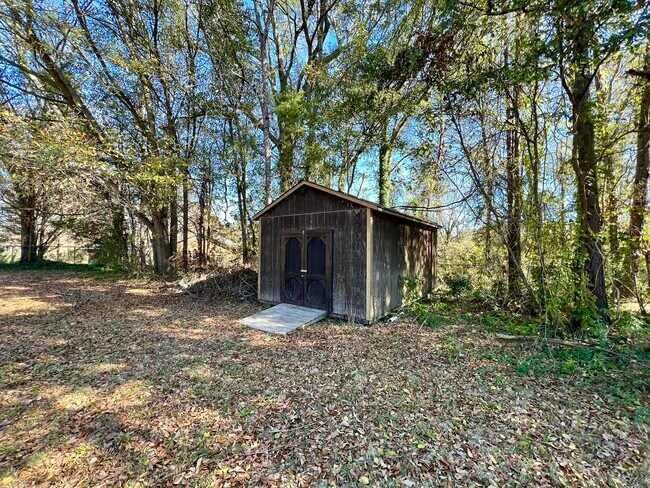 Building Photo - 9532 Harwood Ln