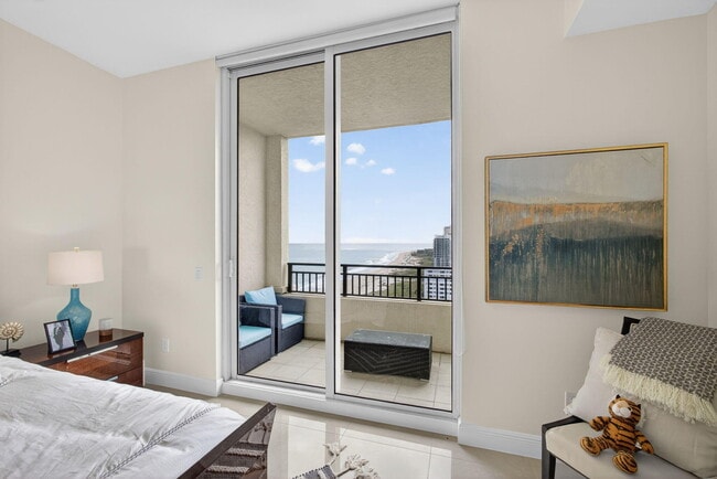 Building Photo - 3800 N Ocean Dr