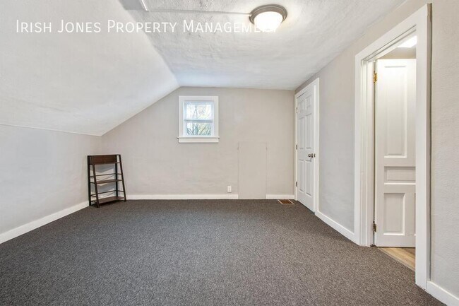 Building Photo - 10601 Alleghany Rd