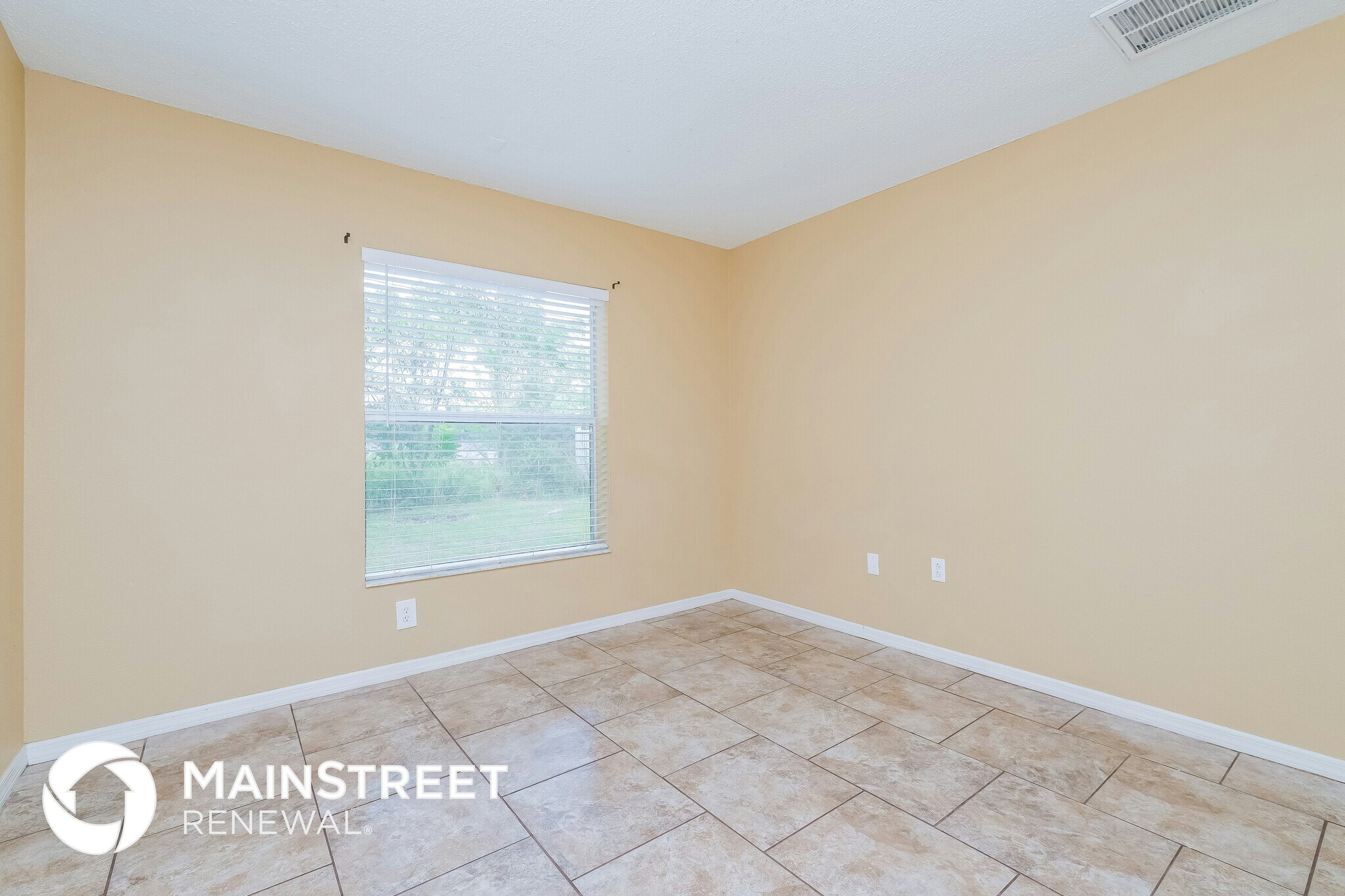 Building Photo - 1641 Larkin Rd