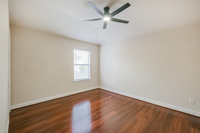 Building Photo - 25923 Celtic Terrace Dr