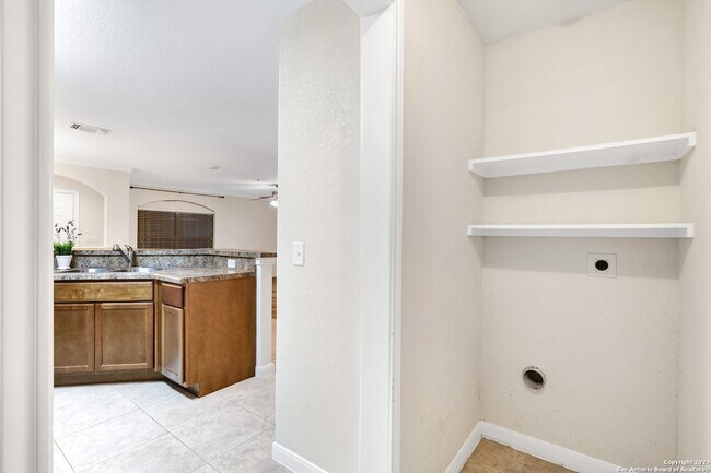 Building Photo - 7323 Snowden Rd