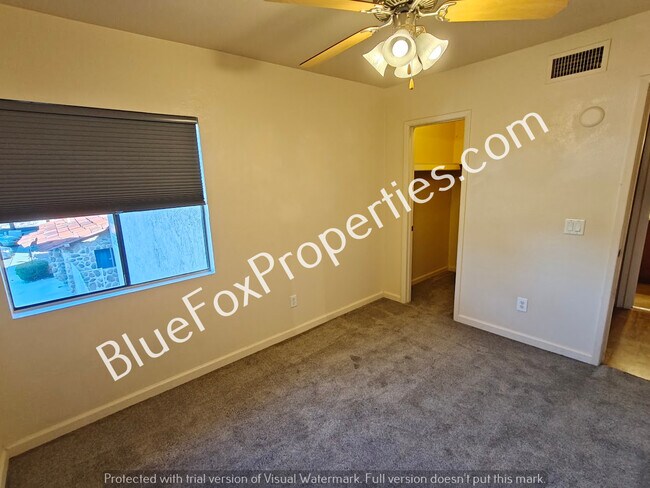 Building Photo - 3357 N Country Club Rd