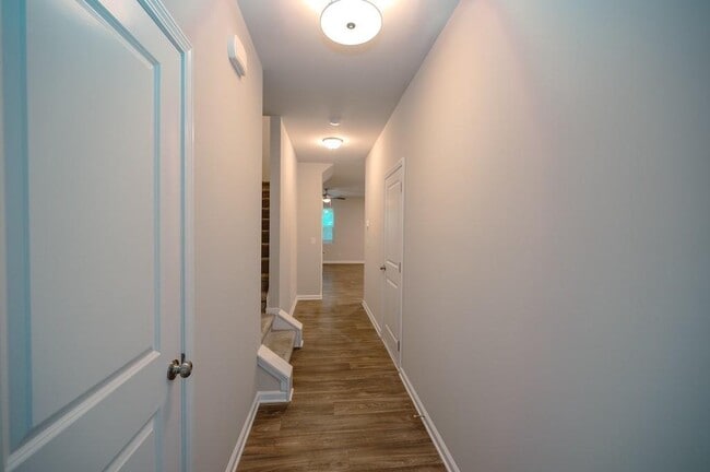 Building Photo - 3177 Meadowstone Ln SW