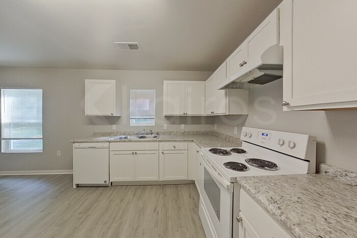 Building Photo - 108 Amber Mill Cir